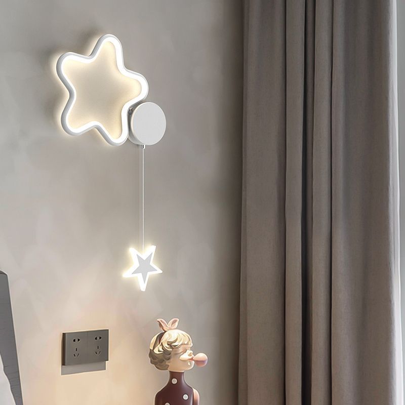 Lámpara de pared para dormitorio con forma de nube y estrella de cinco puntas | Proyect369