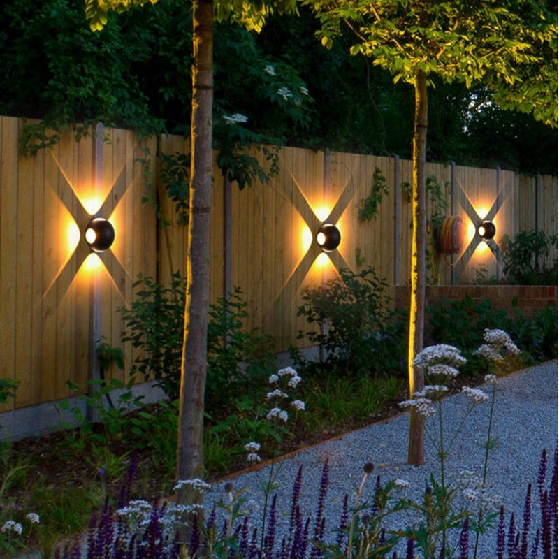 Simple Up And Down Illuminated Decorative Spherical Wall | Proyect369